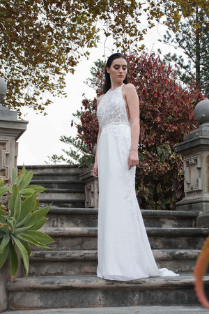 Camila size 10-12 sample gown